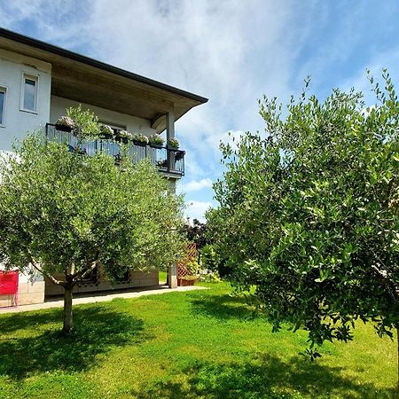 Villa Dolcitalia Tra Gardaland E Le Terme Di Cola Lazise Exterior photo